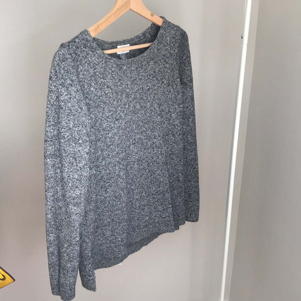 Gray old navy sweater